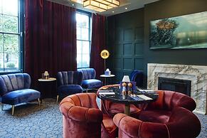 Le Monde Hotel