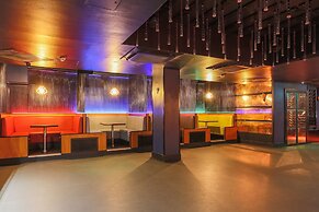 Le Monde Hotel