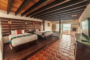 Las Rocas Resort And Spa