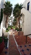 Las Rocas Resort And Spa