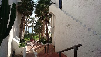 Las Rocas Resort And Spa