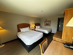 La Quinta Inn & Suites by Wyndham Islip - MacArthur Airport
