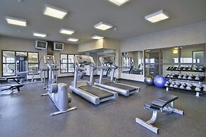 Ramada by Wyndham Camrose