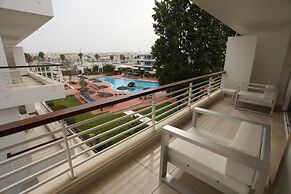 Marina Club Suite Hotel