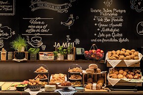 Motel One Hamburg-Altona