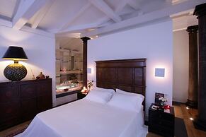 Tarthes Hotel