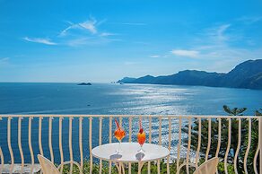 Hotel Tramonto d'Oro