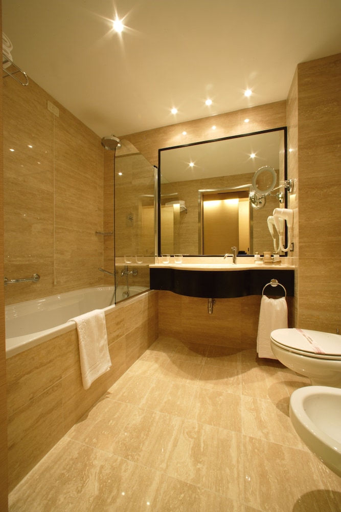 Antony Palace Hotel