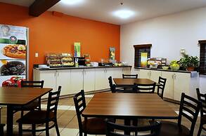 Quality Inn Airport