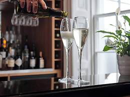 Montagu Place Hotel