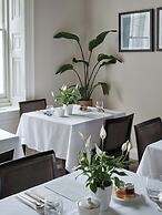 Montagu Place Hotel
