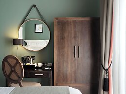 Montagu Place Hotel