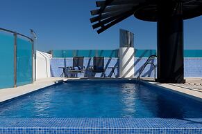 Senator Banús Adults Recomended