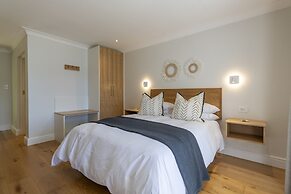 Hide Away Guest House
