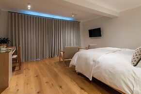 Hide Away Guest House