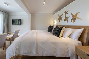 Hide Away Guest House