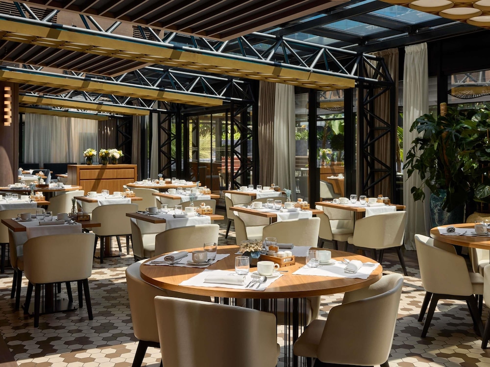Sofitel Barcelona Skipper