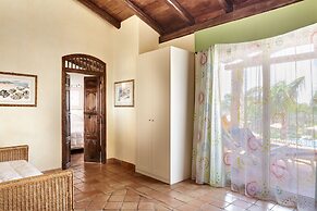Cruccuris Resort Adults Only