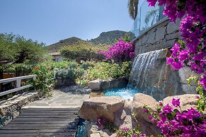 Cruccuris Resort Adults Only
