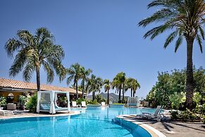 Cruccuris Resort Adults Only