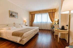 Hotel Savoy Palace