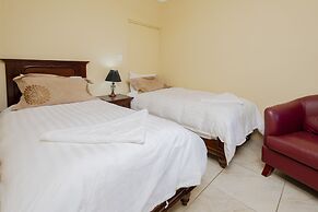 Overlander Homestead Motel