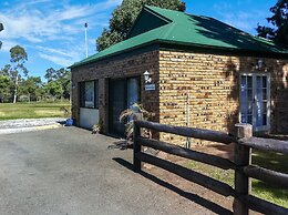 Overlander Homestead Motel
