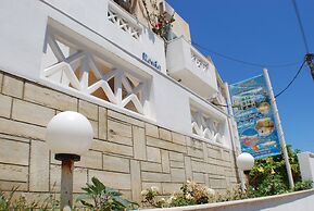 Renia Studios