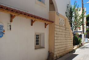 Renia Studios