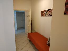 Renia Studios