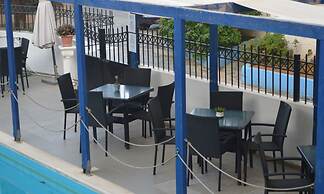 Renia Studios