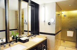 Paramount Gallery Hotel