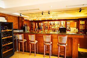 Paramount Gallery Hotel