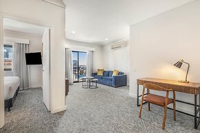 Adina Apartment Hotel Perth - Barrack Plaza