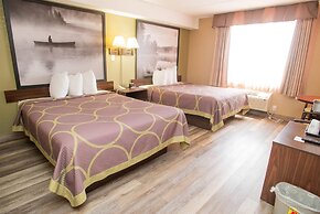 Super 8 by Wyndham Mississauga