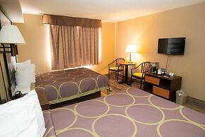 Super 8 by Wyndham Mississauga