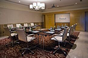 Danat Jebel Dhanna Resort