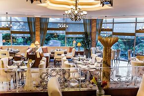 Danat Jebel Dhanna Resort