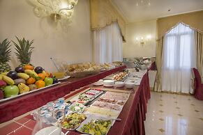Hotel A LA Commedia