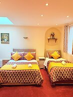 Albro House Hotel