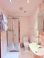 Albro House Hotel