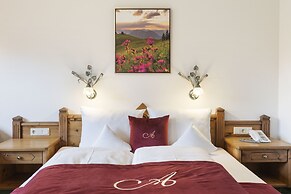 Hotel AlpenSchlössl