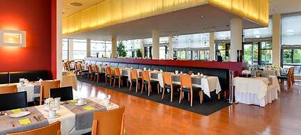 NOVINA HOTEL Herzogenaurach Herzo Base