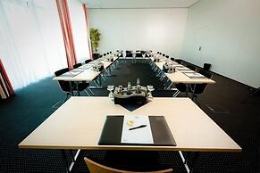 NOVINA HOTEL Herzogenaurach Herzo Base
