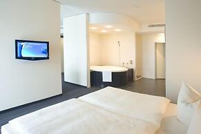 NOVINA HOTEL Herzogenaurach Herzo Base
