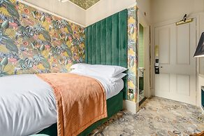 Hotel Clementine