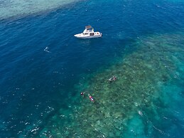 Royal Island Resort & Spa