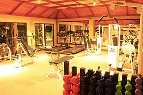Royal Island Resort & Spa