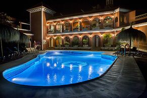 Hotel Los Arcos
