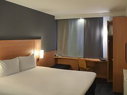 ibis Reading Centre